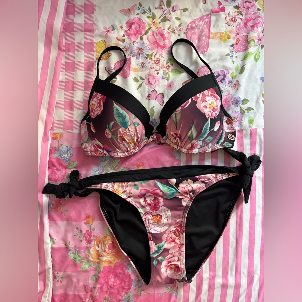PINK FLORAL BIKINI SET